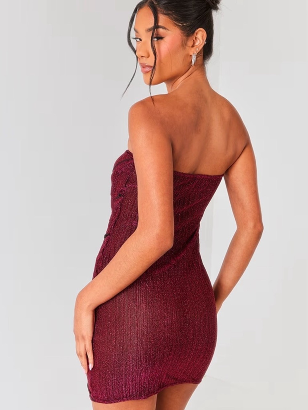 PrettyLittleThing Red Ribbed Mini Dress - Picture 2 of 4